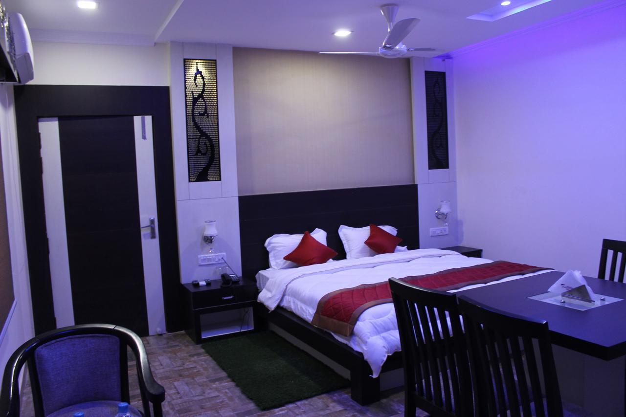 Kitchen Hut Hotel Nepalgunj Esterno foto